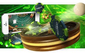 Pengguna mobile membaca Baccarat Mini